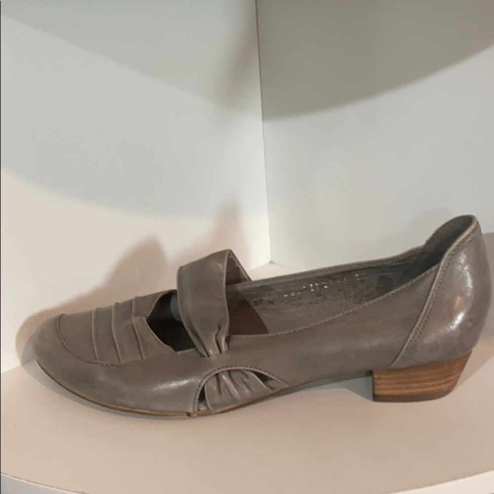Arnold Churgins handmade leather flats
